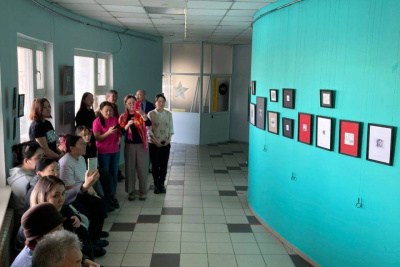 В Якутске открылась выставка микрографики из разных стран / ЯСИА Якутск Якутск Республика Саха (Якутия)