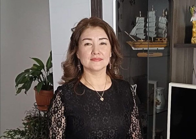 Воспитательница Хангаласского центра содействия семейному воспитанию номинирована на премию «Чело... / Нарыйа Пахомова  Хангаласский Республика Саха (Якутия)