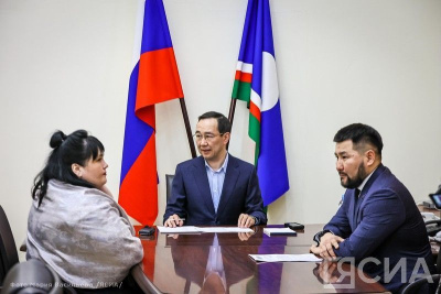 Глава Якутии провёл приём граждан в приёмной президента РФ / ЯСИА   