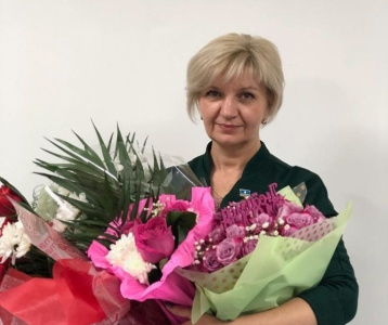 На премию «Человек труда» претендует старший контролер кинотеатра «Центральный» в Якутске / Нюргун Семенов Якутск Якутск Республика Саха (Якутия)