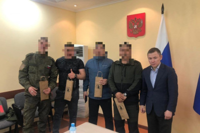 Советник главы Якутии Георгий Балакшин встретился с бойцами, вернувшимися из зоны СВО / Анна Лебединская   