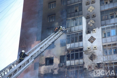 В Якутске во время пожара на проспекте Ленина огонь повредил четыре квартиры / Анастасия Филиппова Якутск Якутск Республика Саха (Якутия)