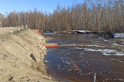Временный проезд для легковых автомобилей обеспечен на автодороге «Харбалах» / ЯСИА   