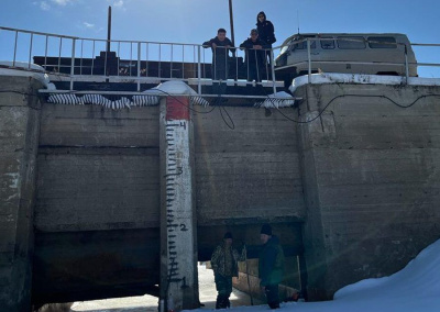 В Мегино-Кангаласском районе организуют дежурство на период паводка / Нарыйа Пахомова   