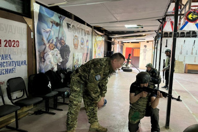 Герой России Александр Колесов проводит уроки мужества для школьников и студентов / ЯСИА   