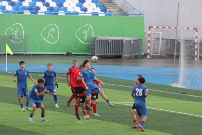 Футболисты Якутии добились побед в предпоследнем домашнем матче ЮФЛ / Дьулустаан Сергеев   