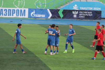 Футболисты Якутии проведут выездной матч против «Сахалина» в рамках ЮФЛ / Дьулустаан Сергеев   