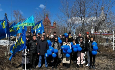 Поздравления ветеранов, полевая кухня, автопробег: как ЛДПР отметила День Победы в Якутии / ЯСИА   Республика Саха (Якутия)