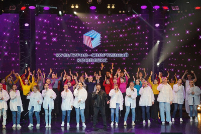 В культурно-спортивном комплексе АЛРОСА чествовали лучших воспитанников и сотрудников /    