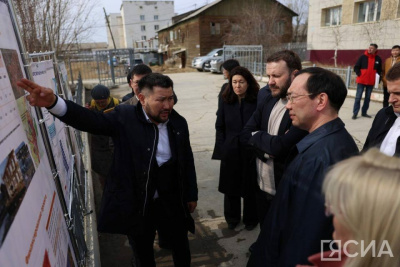 Помощнику президента РФ Максиму Орешкину представили план реновации 2, 4 и 17 кварталов Якутска / ЯСИА Якутск Якутск Республика Саха (Якутия)