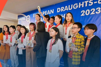 С 31 медалью вернулись юные шашисты Якутии с первенства Европы / Дьулустаан Сергеев   