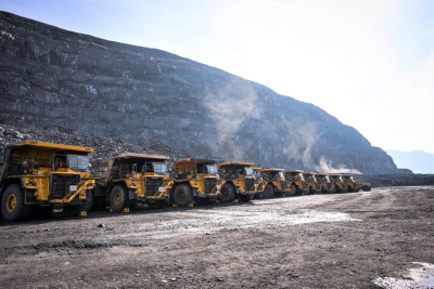 Асы карьерной спецтехники поделились секретами профмастерства / ЯСИА   