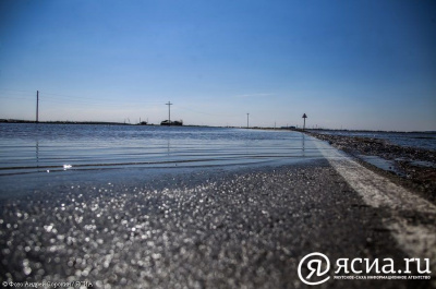 На региональных дорогах «Кобяй» и «Мюрю» продолжаются восстановительные работы / Мария Архипова   