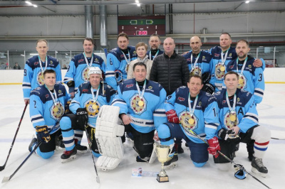 На призы Штырова /    