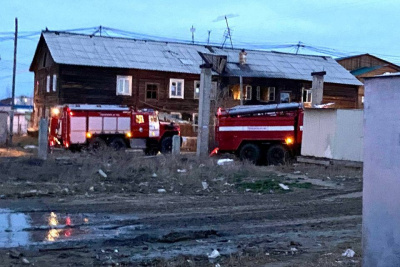 Четыре человека погибли в ночном пожаре по улице Пионерской в Якутске / ЯСИА Якутск Якутск Республика Саха (Якутия)