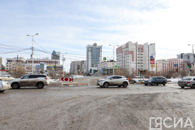 Якутск получит специальный казначейский кредит на 267 миллионов рублей на ремонт дорог / Николай Борисов   