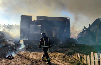 Крупный пожар произошел в селе Асыма Горного района / ЯСИА   