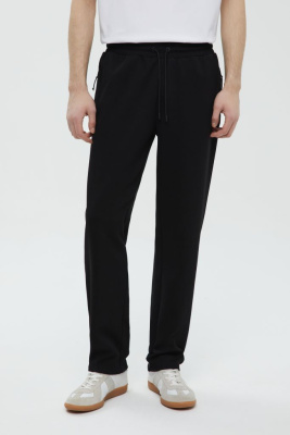 Спортивные брюки зауженного кроя на резинке