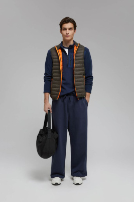 Утепленный стеганый жилет