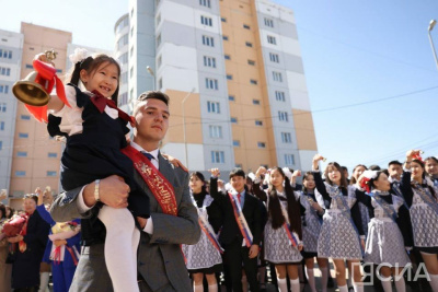 Последний звонок в школе №6 Якутска: успехи учеников и стандарты образования будущего / Мария Архипова Якутск Якутск Республика Саха (Якутия)