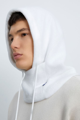 Флисовый капор из коллаборации с maneken