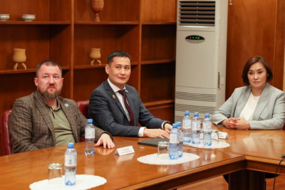 Айсен Николаев принял участие во встрече президента РФ с членами Деловой России / ЯСИА   