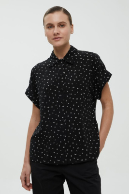 Блузка с коротким рукавом и отложным воротником