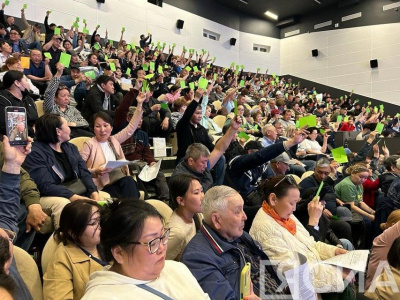 Жители СОНТ «Сатал» в Якутске переизбрали председателя правления / Анастасия Филиппова Якутск Якутск Республика Саха (Якутия)