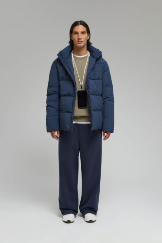 Утепленная куртка с капюшоном