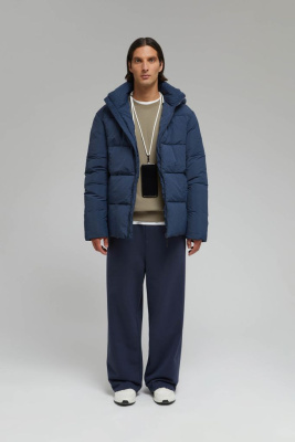 Утепленная куртка с капюшоном