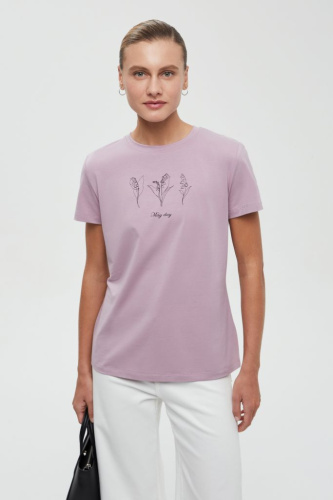 Базовая футболка приталенного силуэта