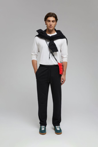 Трикотажные брюки прямого кроя