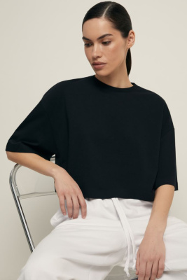 Укороченная футболка