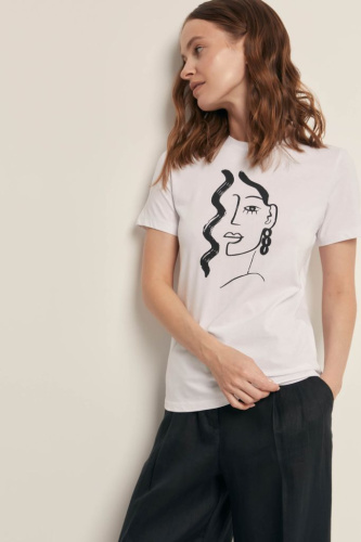 Футболка приталенного силуэта с принтом