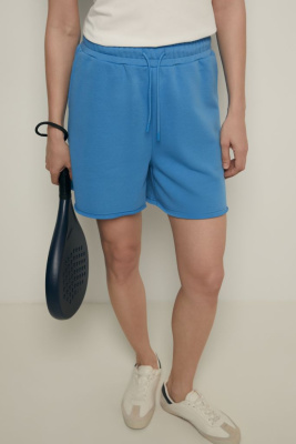 Спортивные шорты на резинке