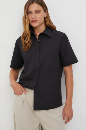 Рубашка с коротким рукавом и нагрудными карманами