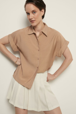 Блузка свободного кроя с коротким рукавом