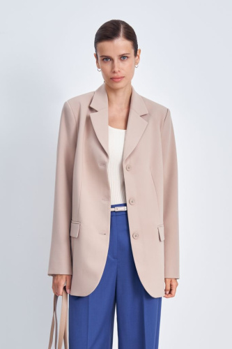 Однобортный жакет полуприлегающего силуэта