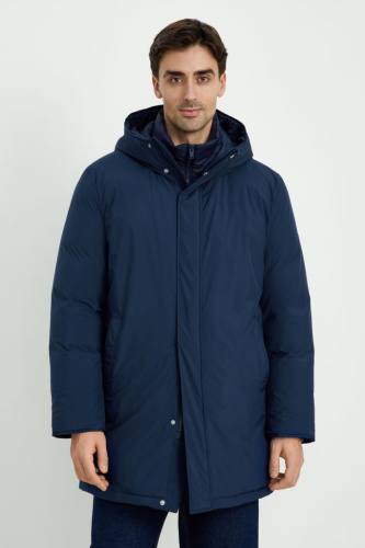 Пуховое полупальто с капюшоном и воротником-стойкой