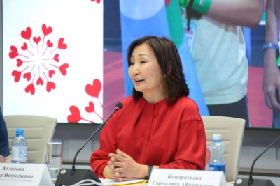 Алёна Атласова: «В Якутии ежегодно увеличивается количество многодетных семей» / Анна Лебединская   Республика Саха (Якутия)