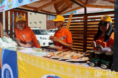 Проект детских инициатив и результаты работы бизнес-инкубаторов школ представили в Якутске / Нарыйа Пахомова Якутск Якутск Республика Саха (Якутия)