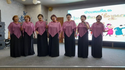 В Алдане прошел фестиваль народного творчества «Элегантный возраст» / ЯСИА Алдан Алданский Республика Саха (Якутия)