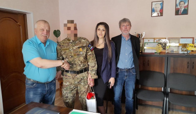 В Алдане прошла встреча с участником СВО / ЯСИА   