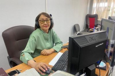 Коллектив Центра аудиовизуального наследия народов Якутии поздравил с юбилеем главного киноэксперта / ЯСИА   Республика Саха (Якутия)