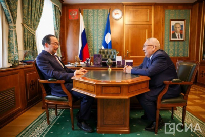 Егор Борисов поддержал решение Айсена Николаева выдвинуться на второй срок / ЯСИА   