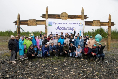 В Удачном состоялся бурятский Сурхарбан /    
