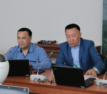 Идут комиссии /    