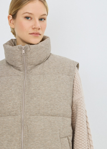 Утеплённый жилет, Бежевый