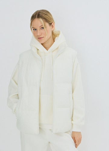 Утеплённый жилет, Бежевый