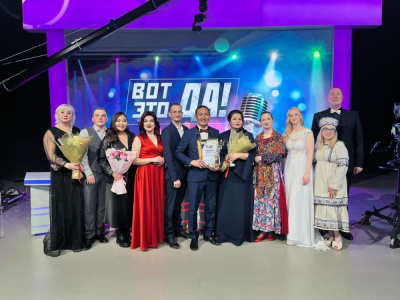 Сультим Дашипылов из Чернышевского стал победителем республиканского песенного конкурса /    